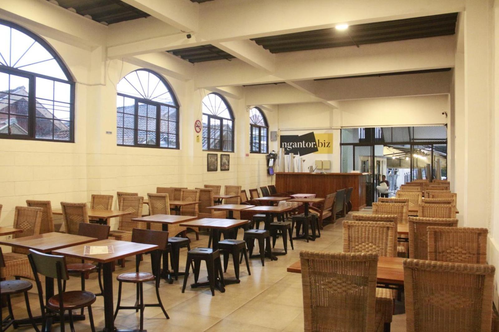 Bu Sepuh Guesthouse Sangkanurip 외부 사진